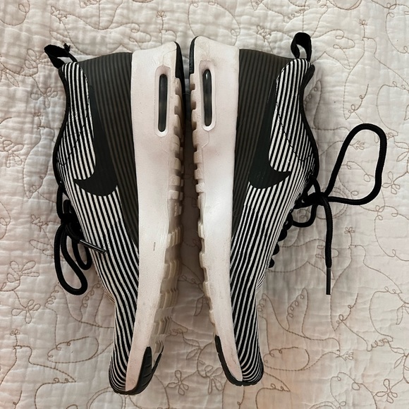 Nike Airmax Thea 7.5 - Picture 6 of 7